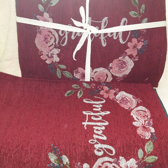 Fall Decoration Merlot Grateful Table Runner & Placemats - Picture 3 of 4